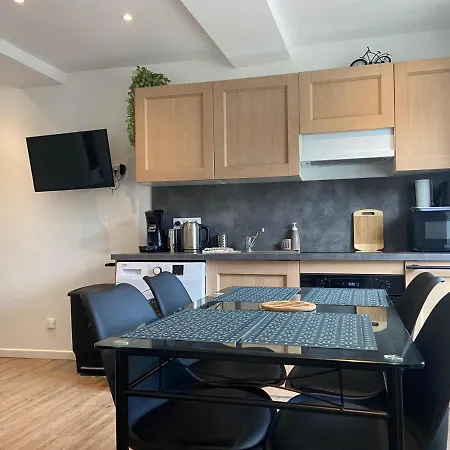 La Vie Est Belle - Centre D'arromanches, Terrasse * 아로만체스레방