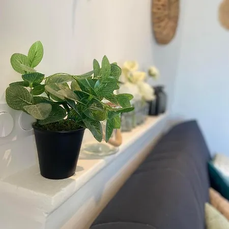 La Vie Est Belle - Centre D'arromanches, Terrasse * Arromanches-les-Bains