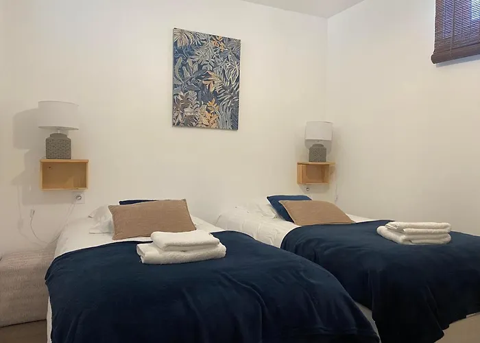 La Vie Est Belle - Centre D'arromanches, Terrasse *