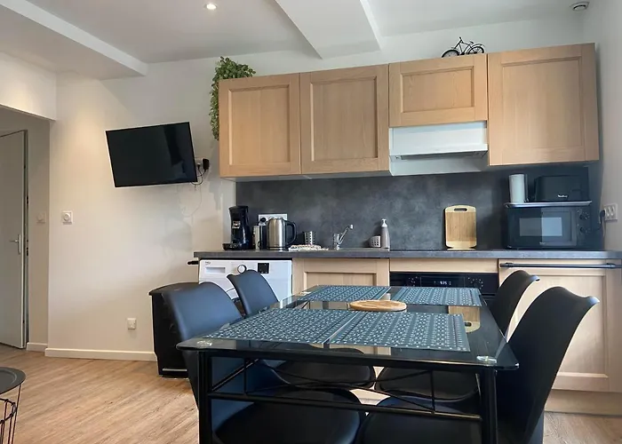 La Vie Est Belle - Centre D'arromanches, Terrasse * Arromanches-les-Bains